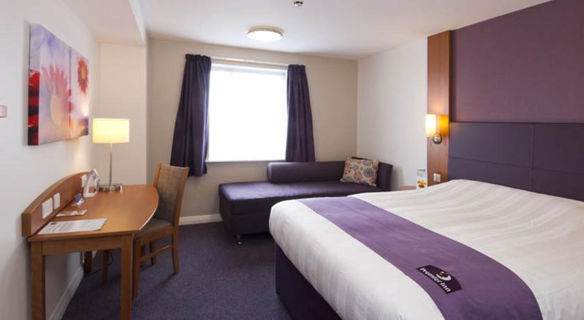 Premier Inn Chester Central - North Habitación foto
