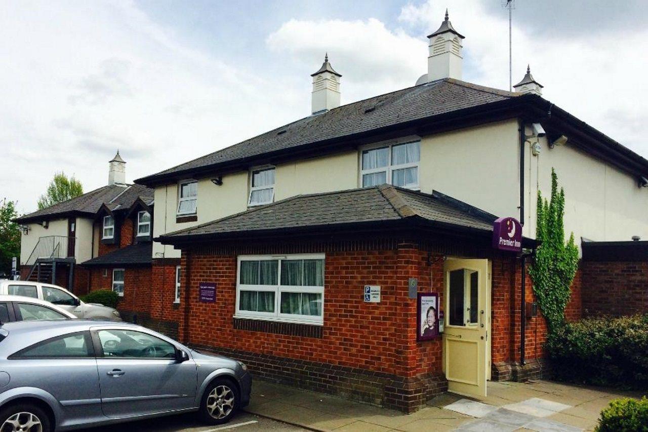 Premier Inn Chester Central - North Exterior foto