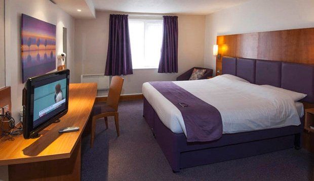 Premier Inn Chester Central - North Exterior foto